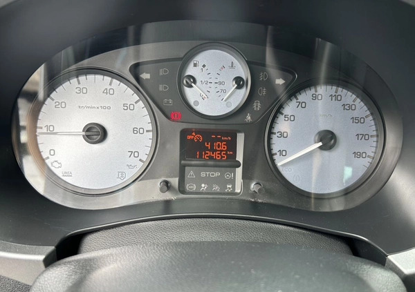 Peugeot Partner cena 47900 przebieg: 112000, rok produkcji 2017 z Góra Kalwaria małe 211